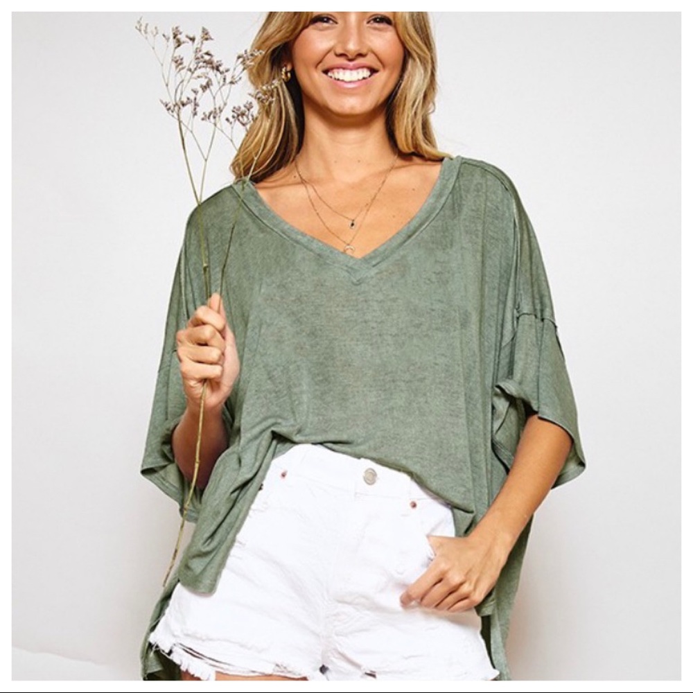 Green V-neck Loose-fit Top